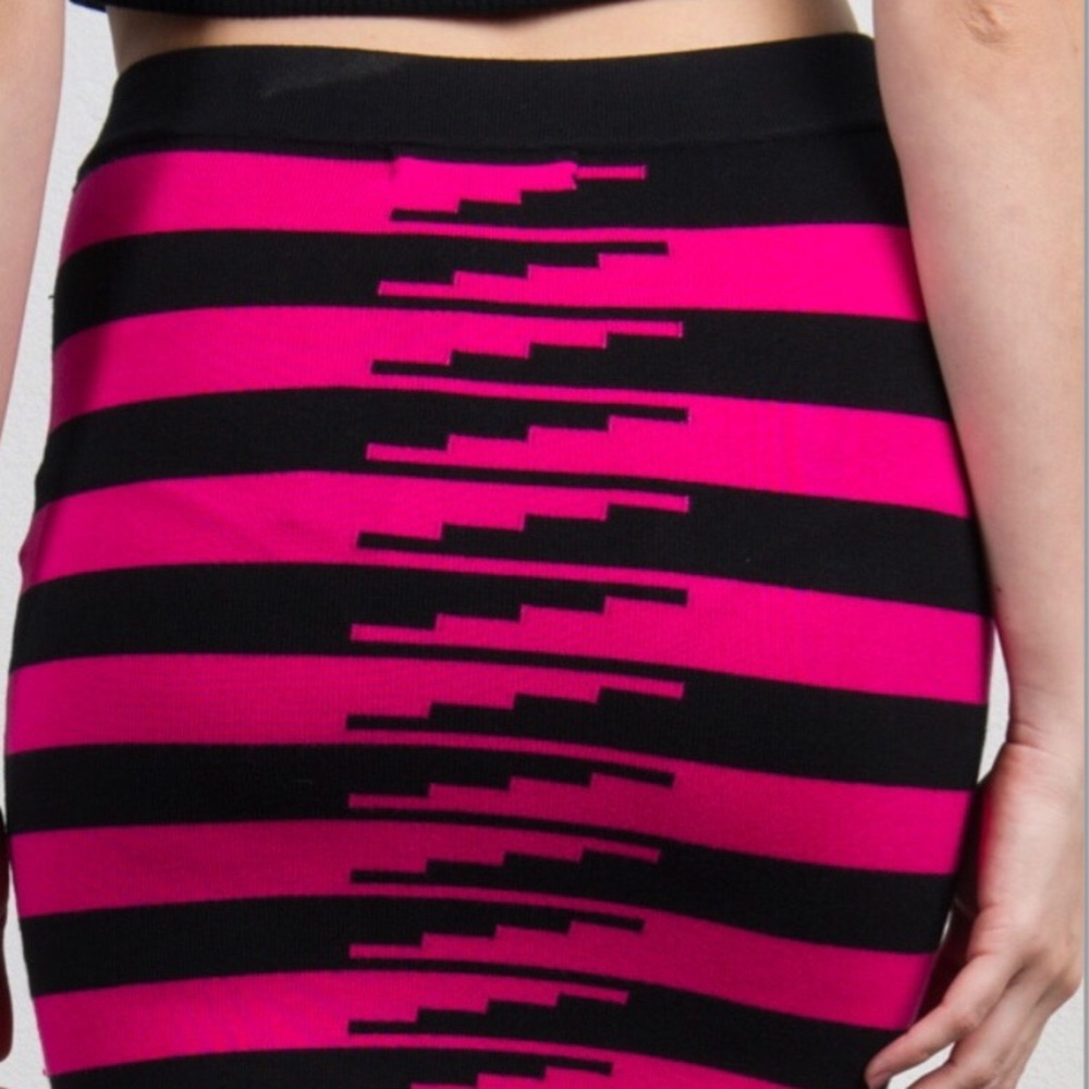 Mini Skirt - Picture 2 of 2